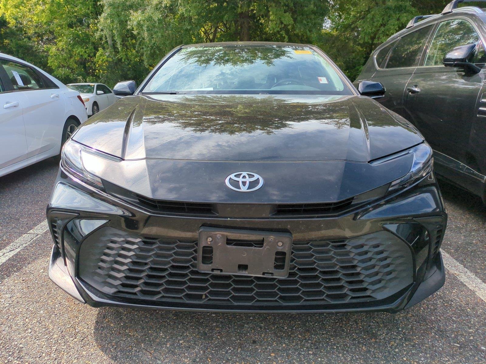 Used 2025  TOYOTA  image 7