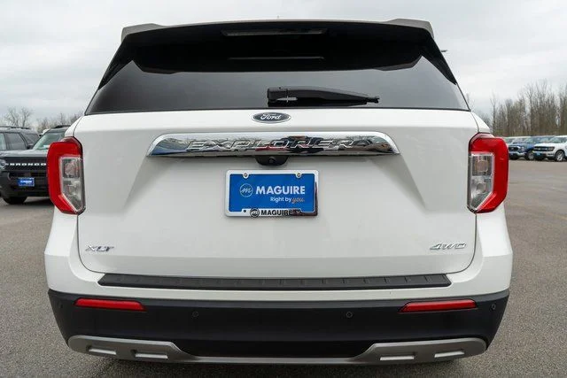 Used 2022 White Ford XLT image 7