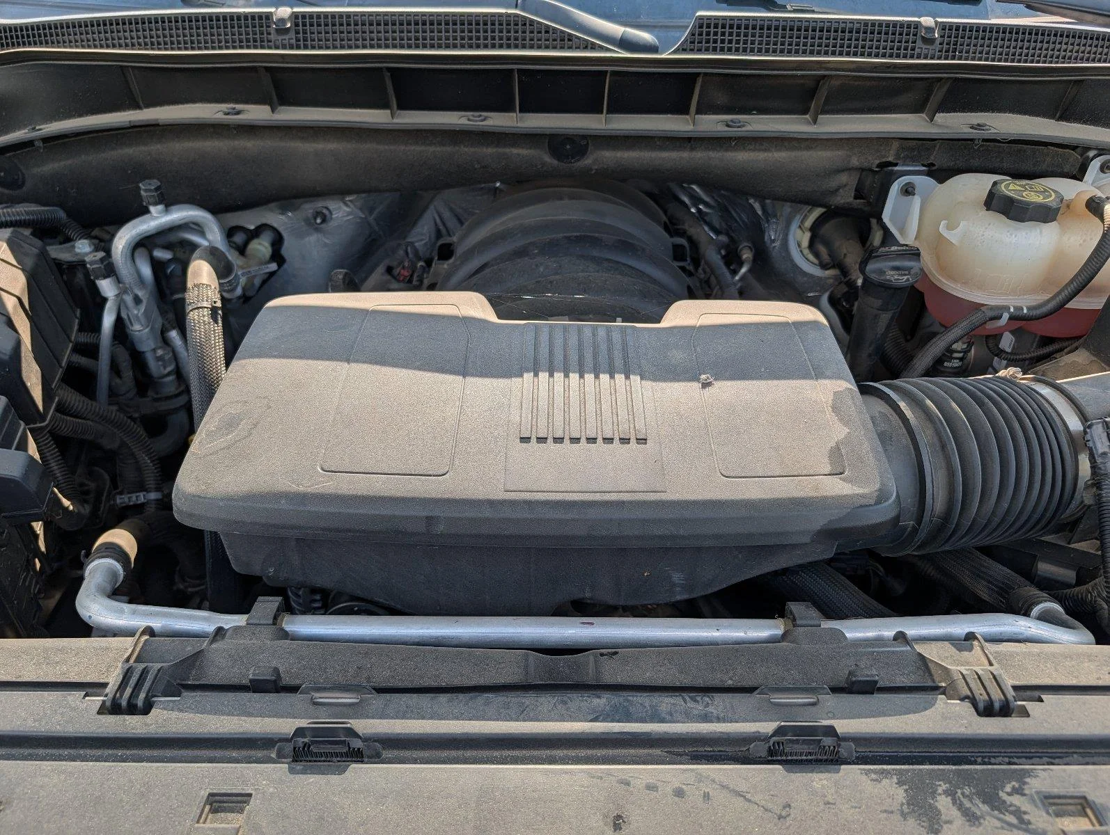 Used 2023 Summit White Chevrolet Z71 image 39