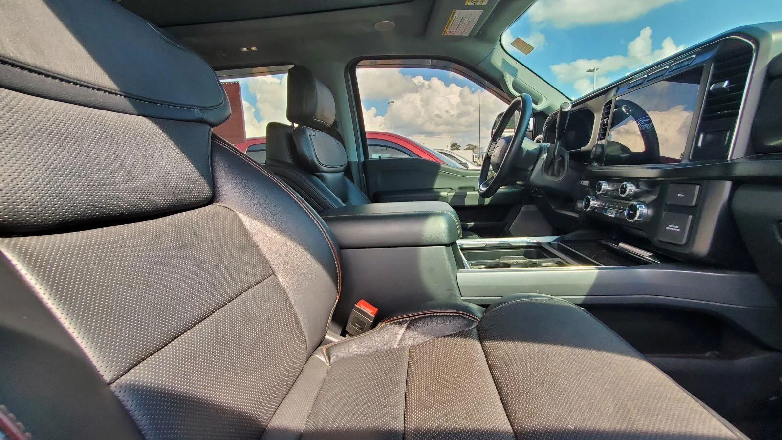 Used 2024 Glacier Gray Metallic Tri-coat Ford XL image 4