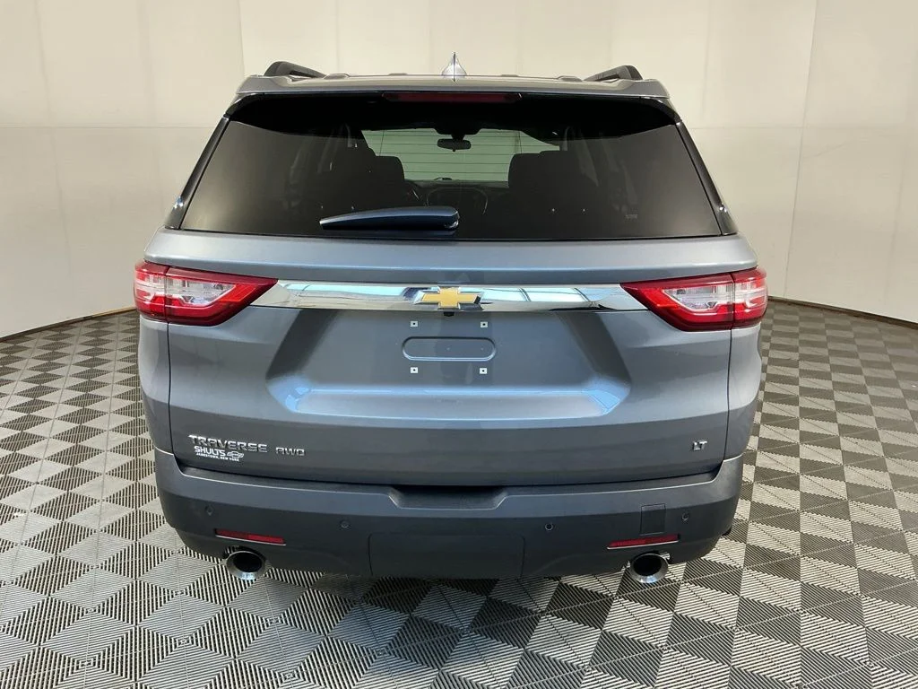 Used 2019 Gray Chevrolet LT image 7