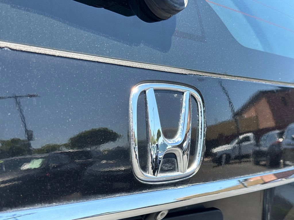 Used 2014  Honda LX image 14