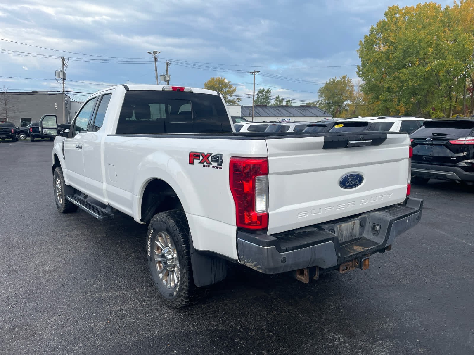 Used 2019 Oxford White Ford XLT image 4