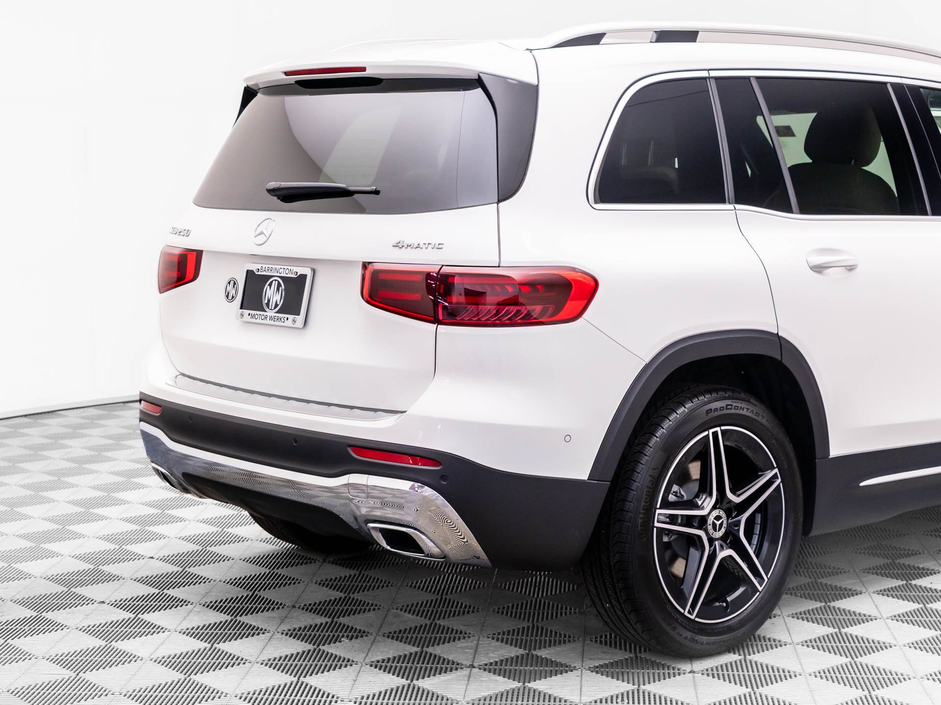 New 2026 White Mercedes-Benz GLB 250 image 78