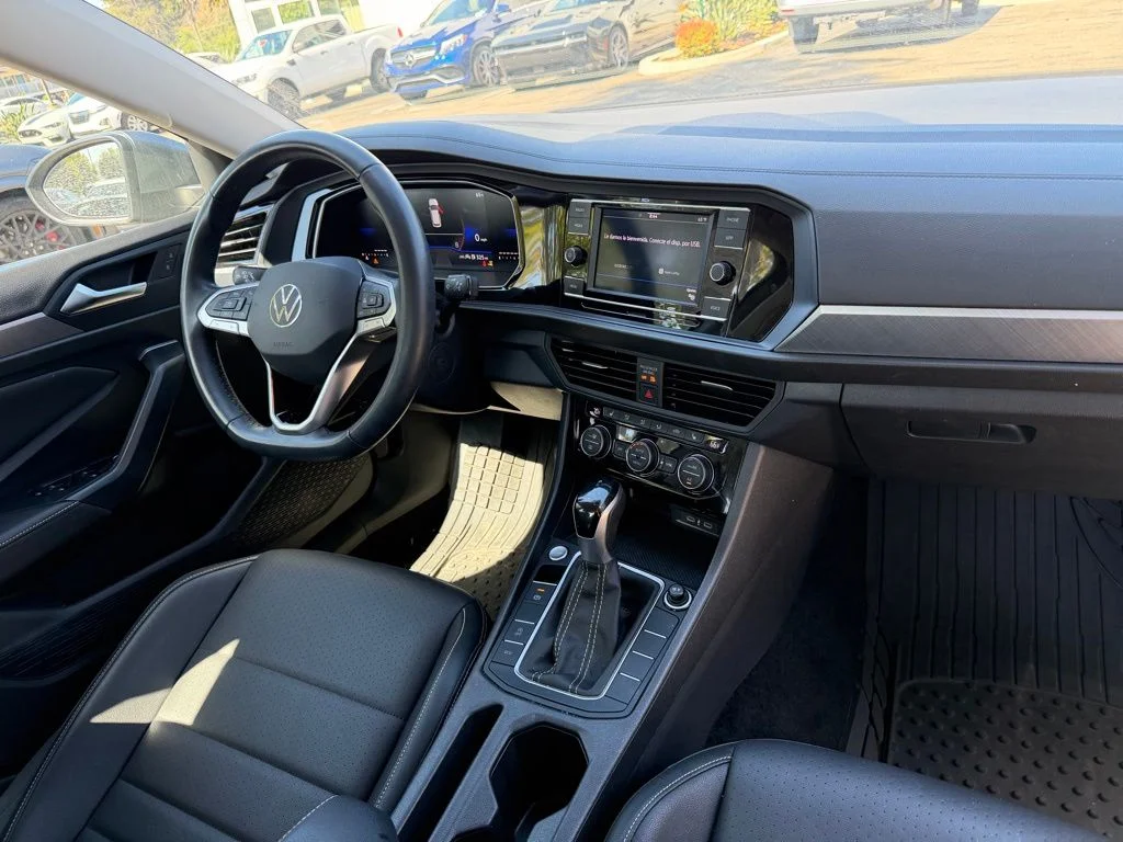 Used 2024 Gray Volkswagen 1.5T SE image 14