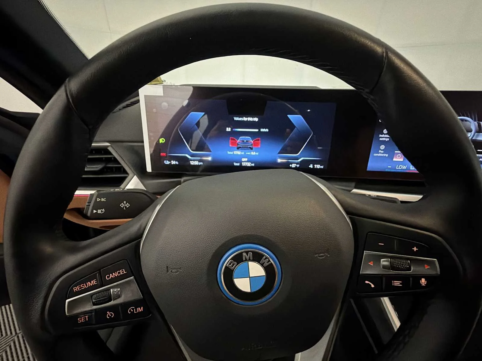 2024 BMW i4 35 - Photo 13