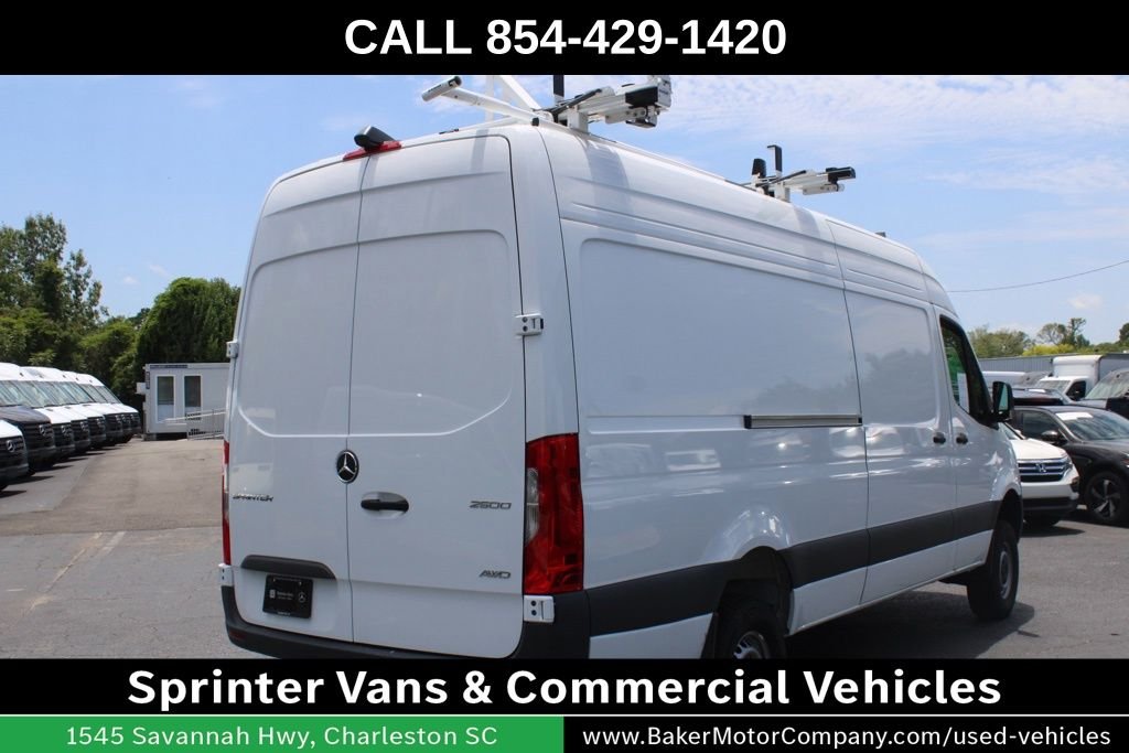 Used 2024 White Mercedes-Benz 170 Allwheel Drive image 7