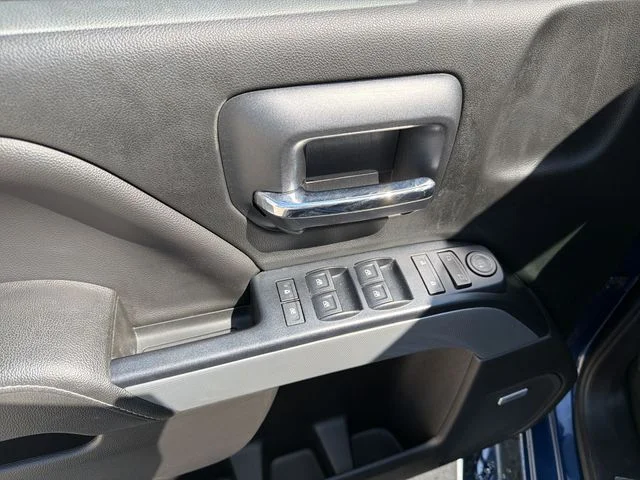 Used 2018 Blue Chevrolet LT image 16