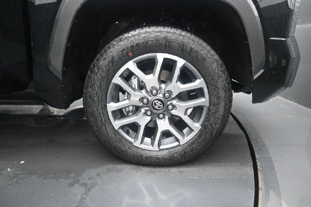 2026 Toyota Tundra 1794 Edition - Photo 17
