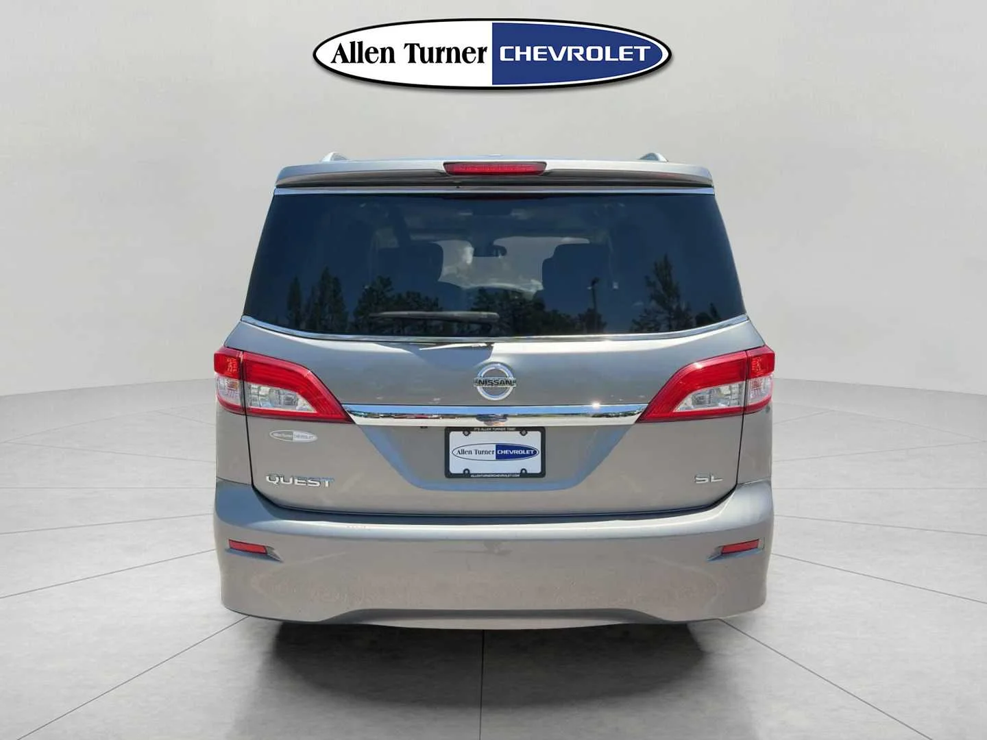 Used 2012 Platinum Graphite Nissan SL image 5