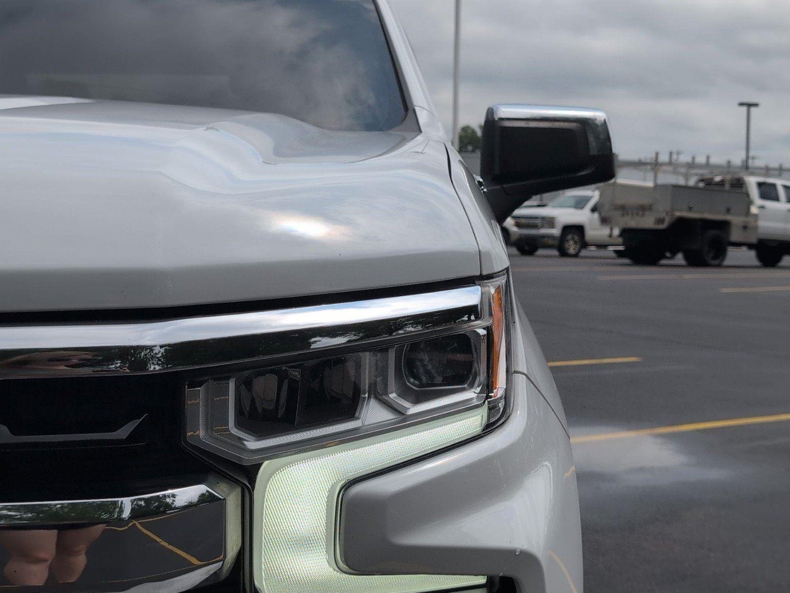 Used 2022 Summit White Chevrolet LT image 12