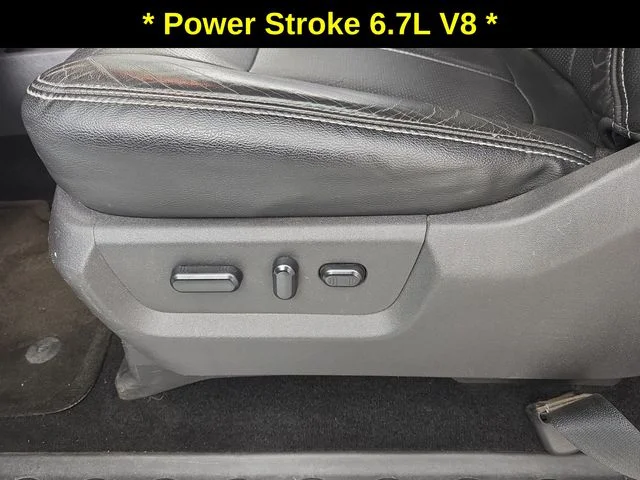 Used 2016 Oxford White Ford Lariat image 28