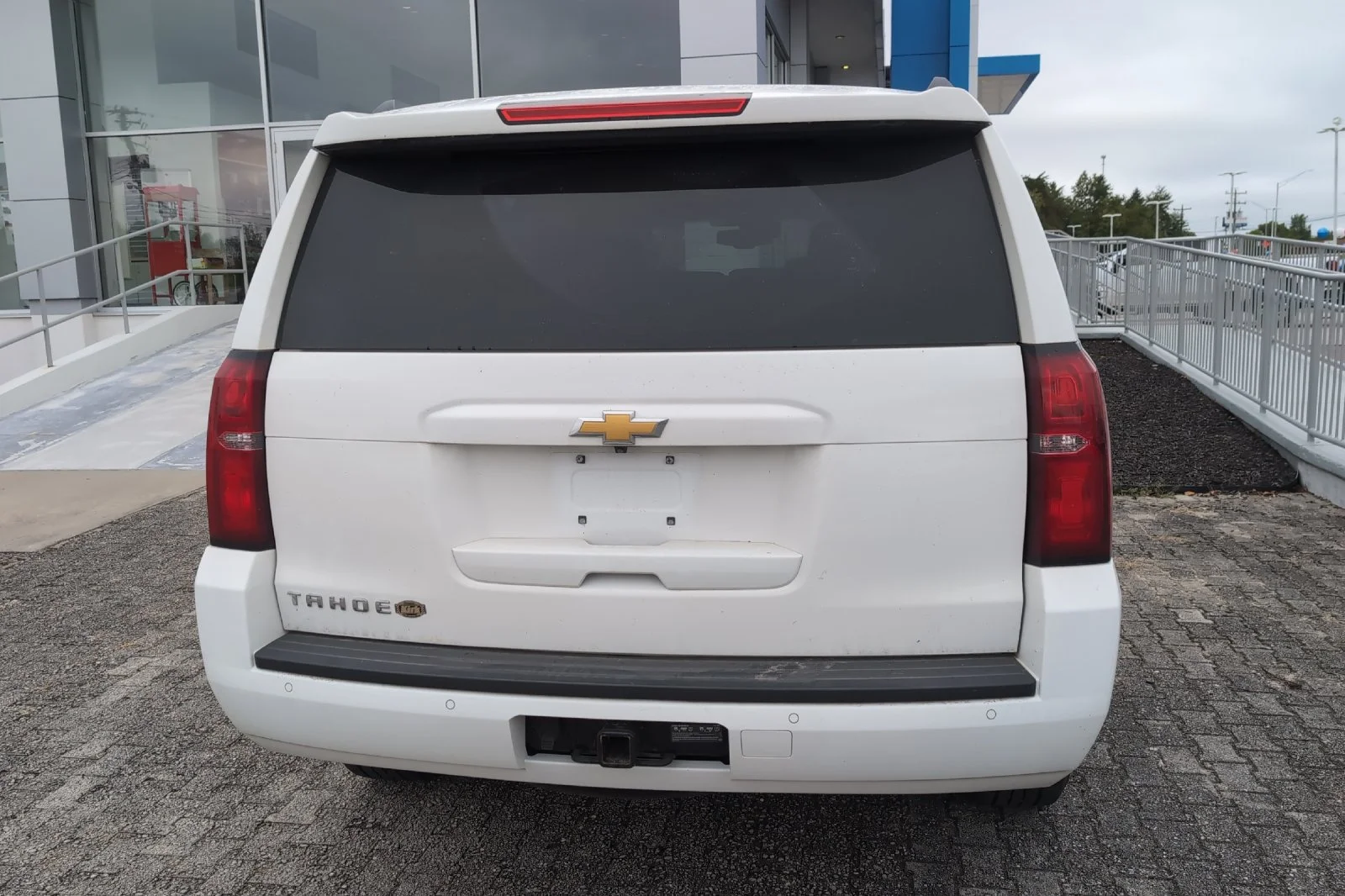 Used 2017 SUMMIT WHITE Chevrolet LT image 7