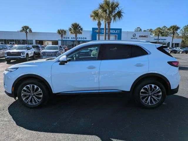 New 2026 Summit White Buick Preferred image 7