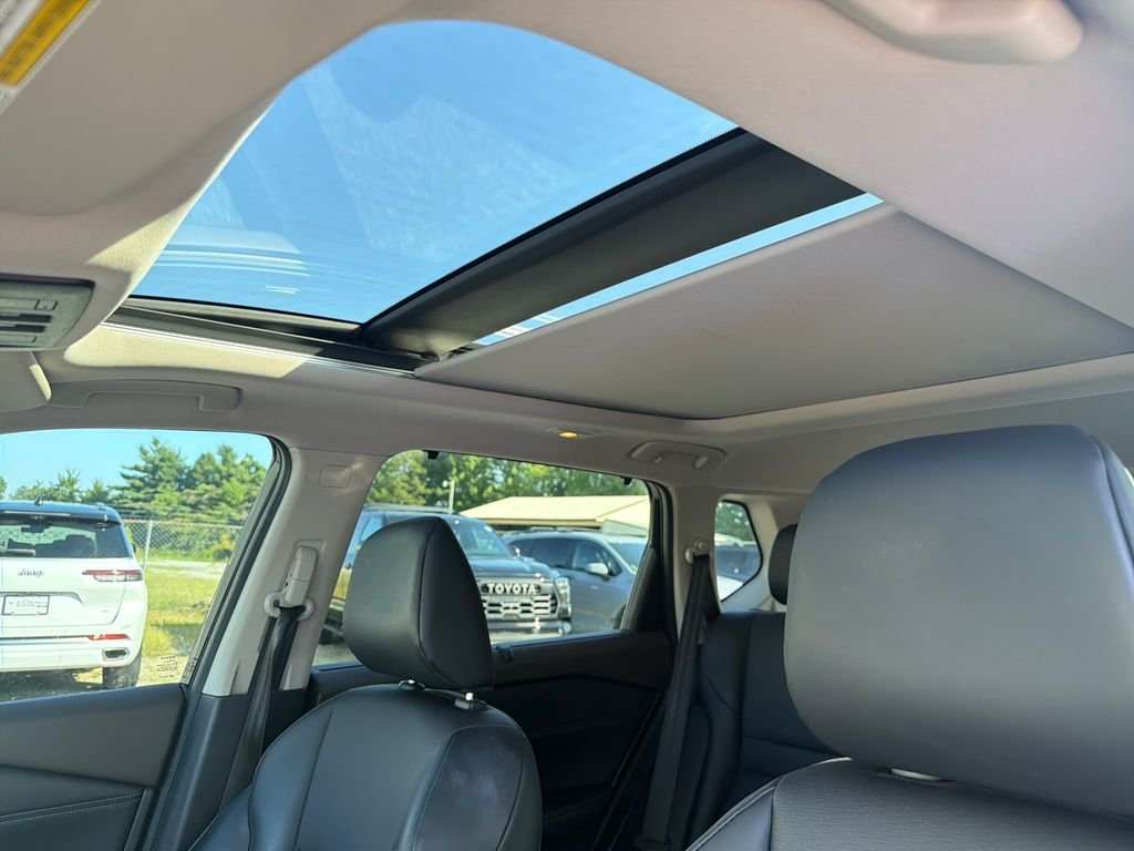 Used 2021 Black Nissan SV image 20