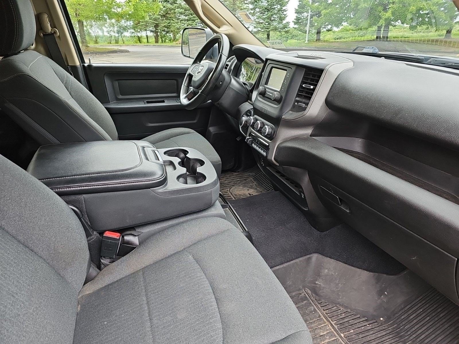 Used 2019 Billet Silver Metallic Clearcoat Ram Tradesman image 9