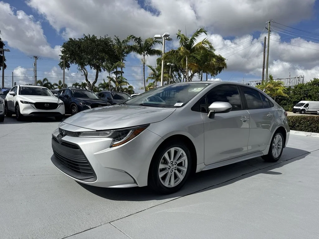 Used 2023 Classic Silver Metallic Toyota LE image 28