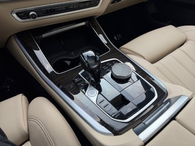 Used 2021 Black BMW sDrive40i image 25