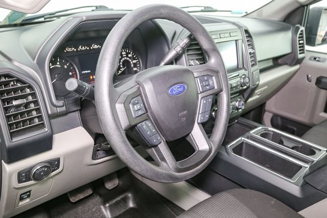 Used 2018 White Ford XL image 19