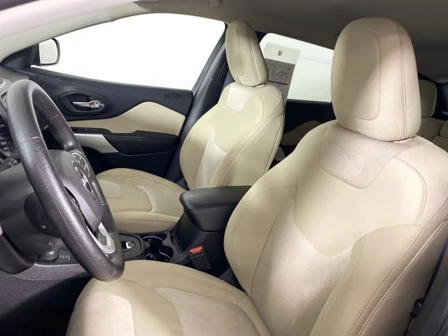 Used 2017 Silver Jeep Sport image 14