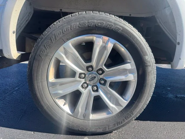 Used 2019 White Platinum Clearcoat Metallic Ford Platinum image 10