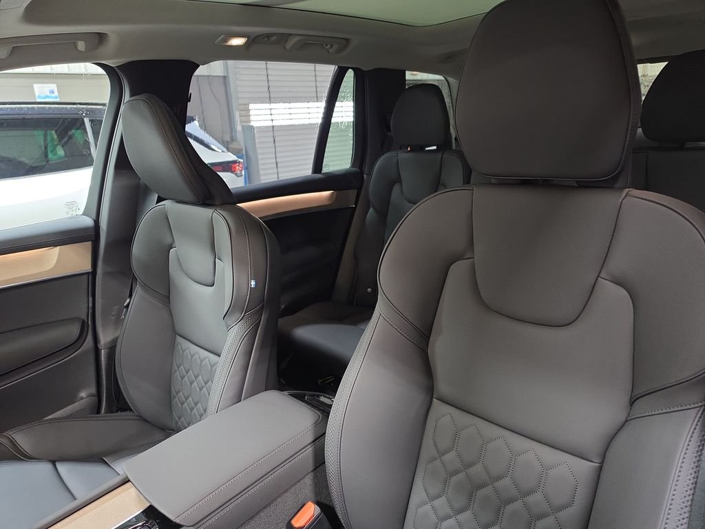 New 2026 Gray Volvo T8 Plus image 8
