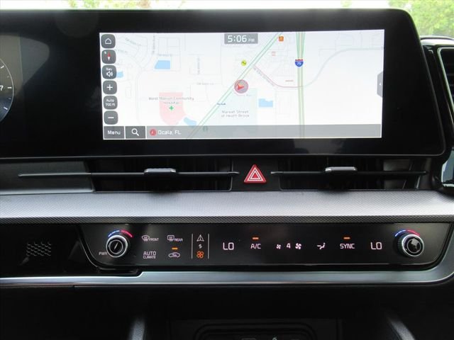 Used 2025 White Kia SX image 29