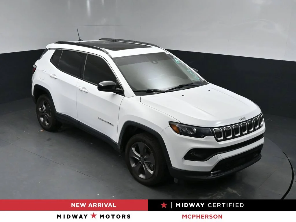 Certified Used 2022 White Jeep Latitude Lux image 1