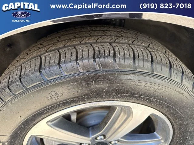 Used 2024 Black Ford SEL image 14