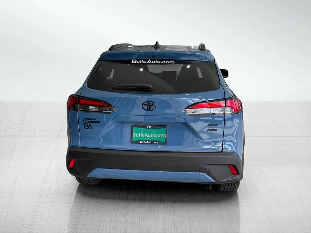 New 2026 Cavalry Blue Toyota XLE image 4
