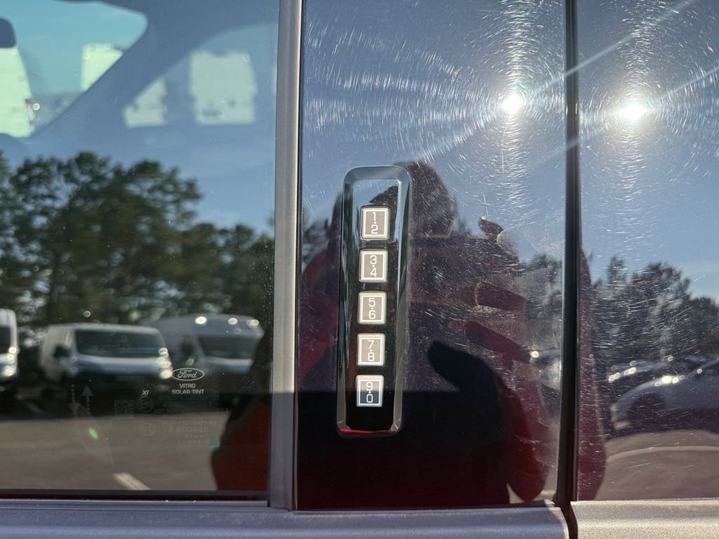 Used 2021 Red Ford XLT image 30