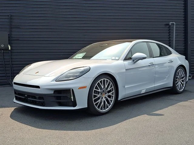 2026 Porsche Panamera