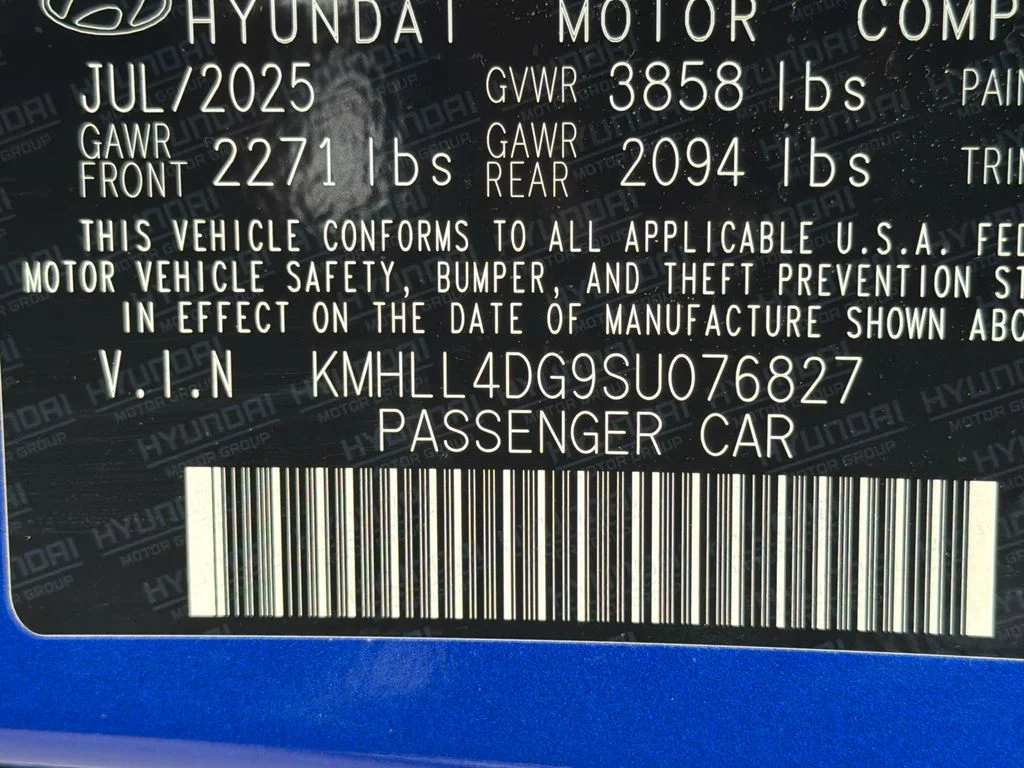 Used 2025 Blue Hyundai SE image 31