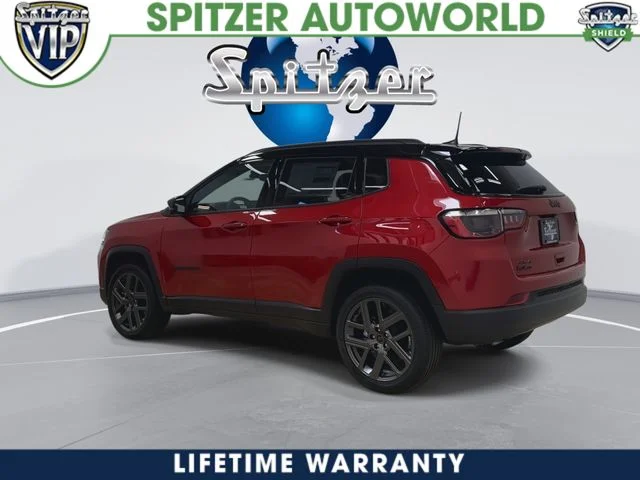 New 2026 Red Hot Pearl-Coat Exterior Paint Jeep Limited image 3