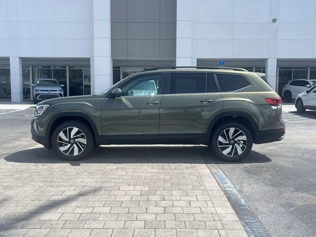 New 2026 Green Volkswagen 2.0T SE w/Technology image 6