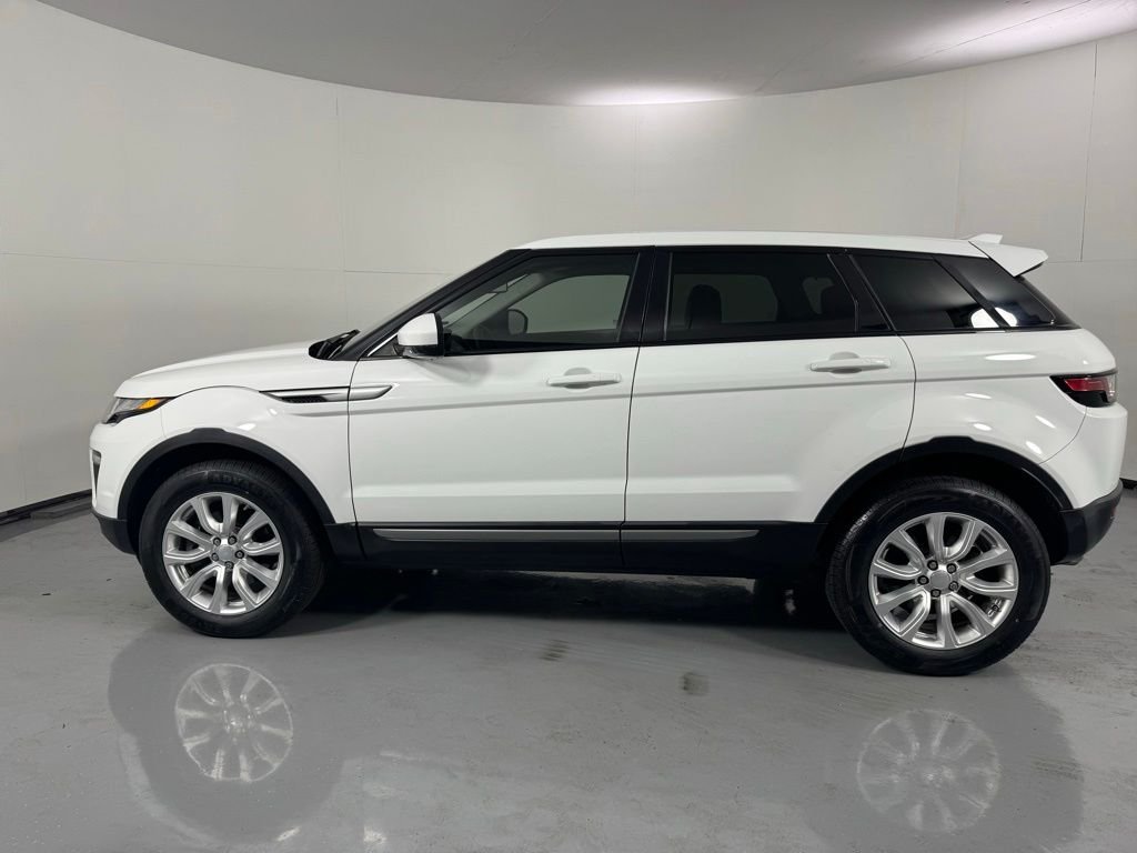 Used 2019 Fuji White Land Rover SE image 10