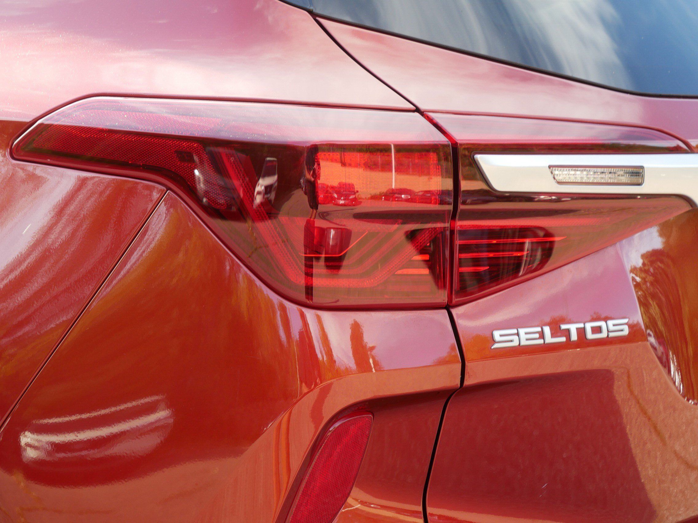 Certified Used 2023 Mars Orange Kia S image 17
