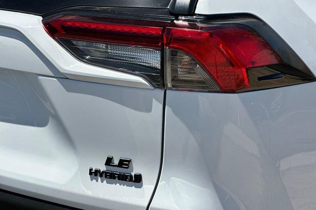 Certified Used 2021 ICE CAP Toyota  image 26