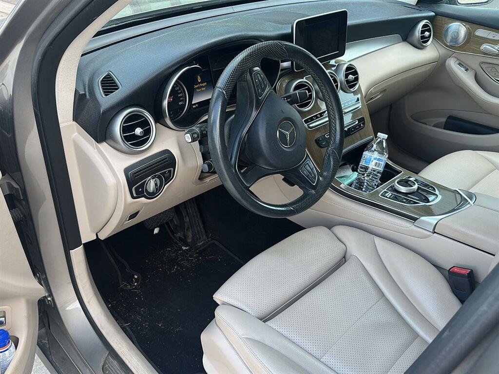 Used 2019 Mojave Silver Metallic Mercedes-Benz GLC 300 image 5