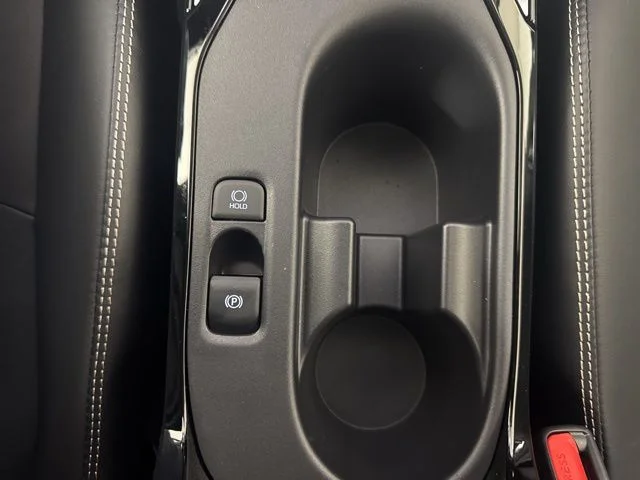 New 2026 Wind Chill Pearl <sup>1</sup> Toyota  XLE image 19