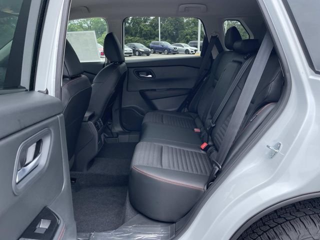 New 2026 Everest White Pearl TriCoat Nissan Rock Creek® image 10