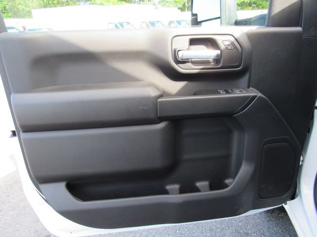 2026 GMC Sierra 3500 Chassis Cab Pro - Photo 11