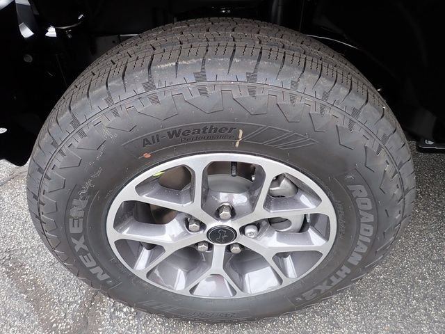 New 2026 Bright White Clear-Coat Exterior Paint Jeep Sport S image 11