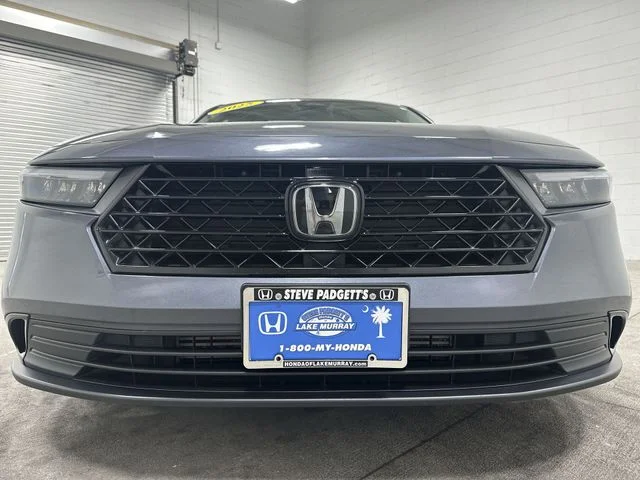 Certified Used 2025 Meteorite Gray Metallic Honda SE image 10