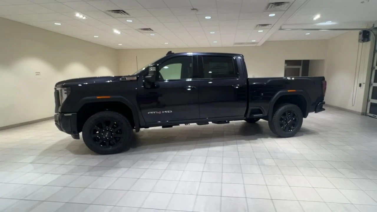 2025 GMC Sierra 2500HD AT4 - Photo 46