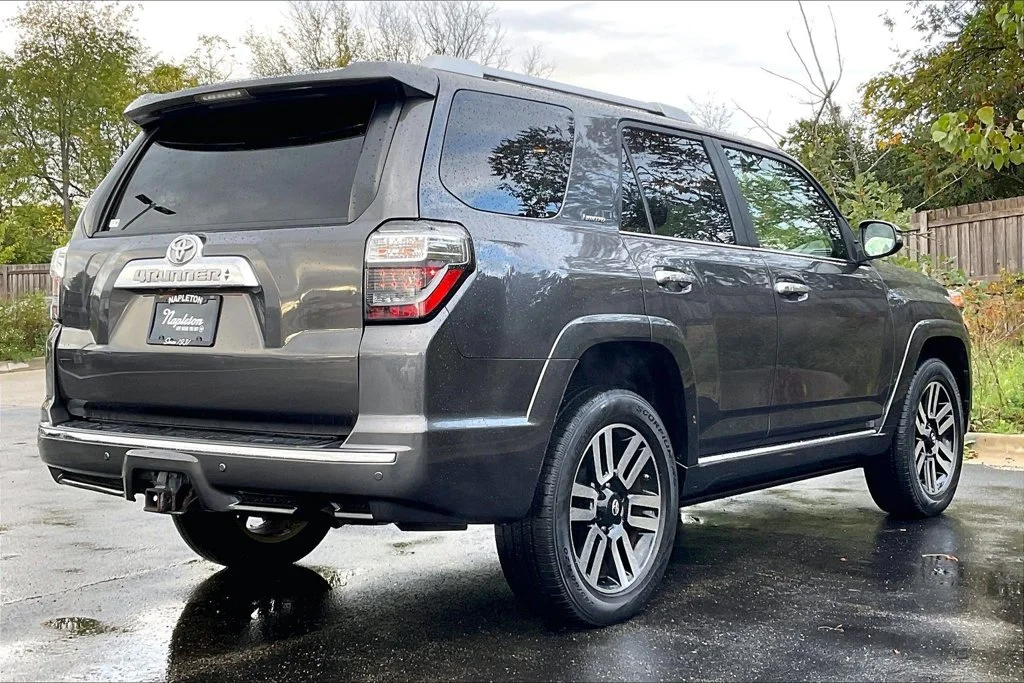 Used 2018 Gray Toyota Limited image 13