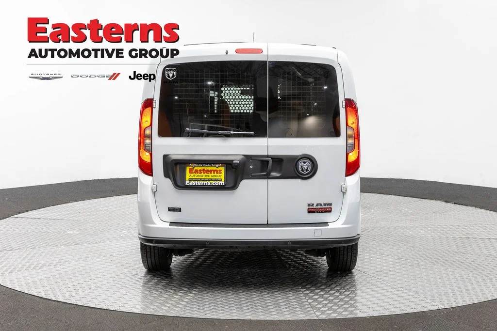 Used 2021 White Ram Tradesman SLT image 8