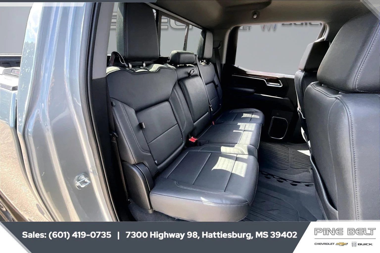 Used 2023 Sterling Metallic GMC Elevation image 21