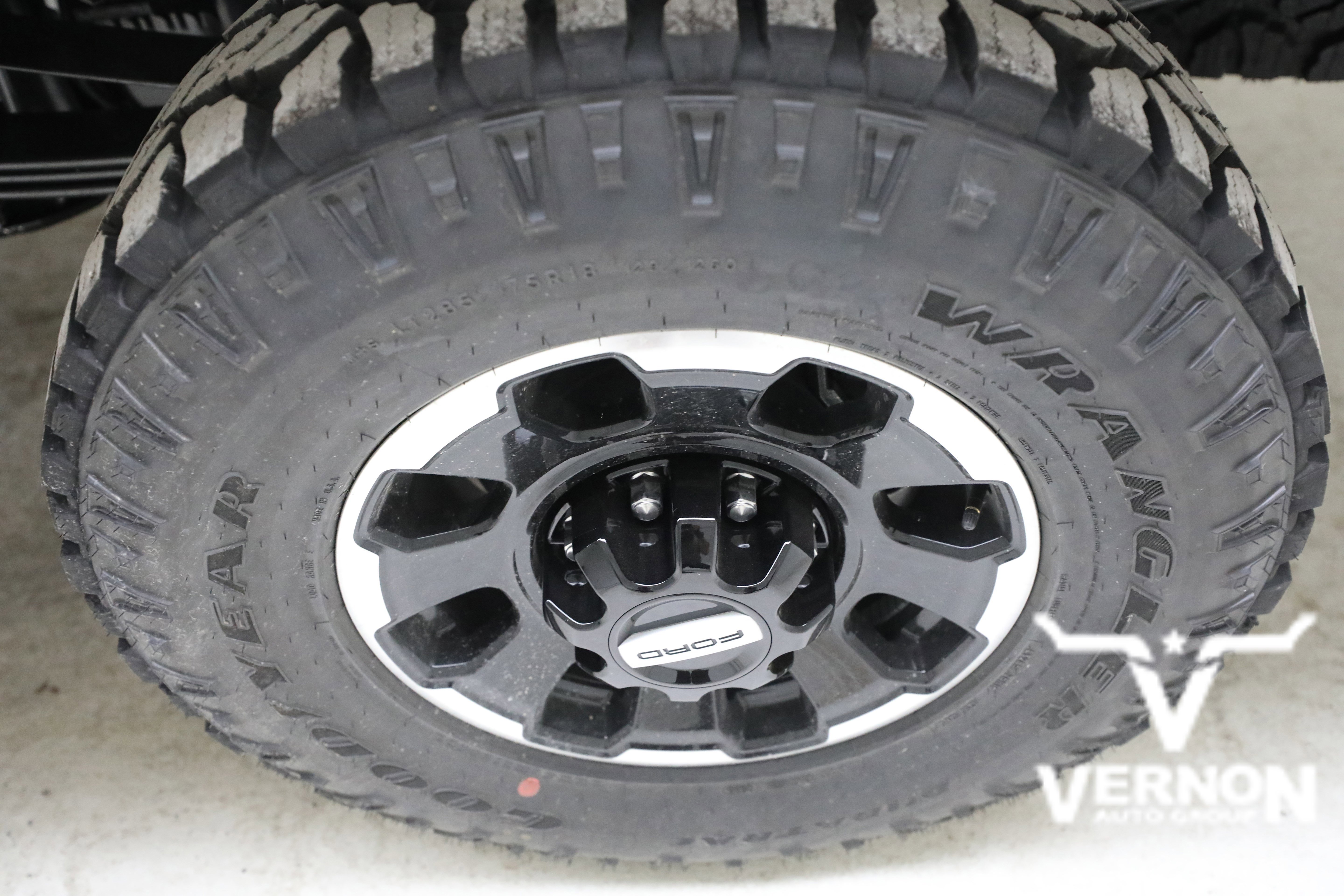New 2026 Star White Metallic Tri-Coat Ford  image 33