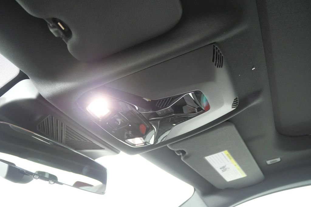 2025 BMW 2 Series M235 - Photo 18